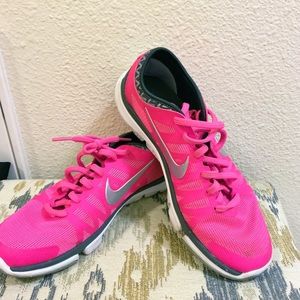 SOLD NIKE |Fit-sole Hot Pink